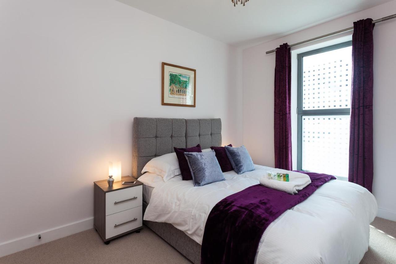 Self-Contained Town Centre One Bedroom Apartments By Helmswood Serviced Apartments Redhill  Luaran gambar