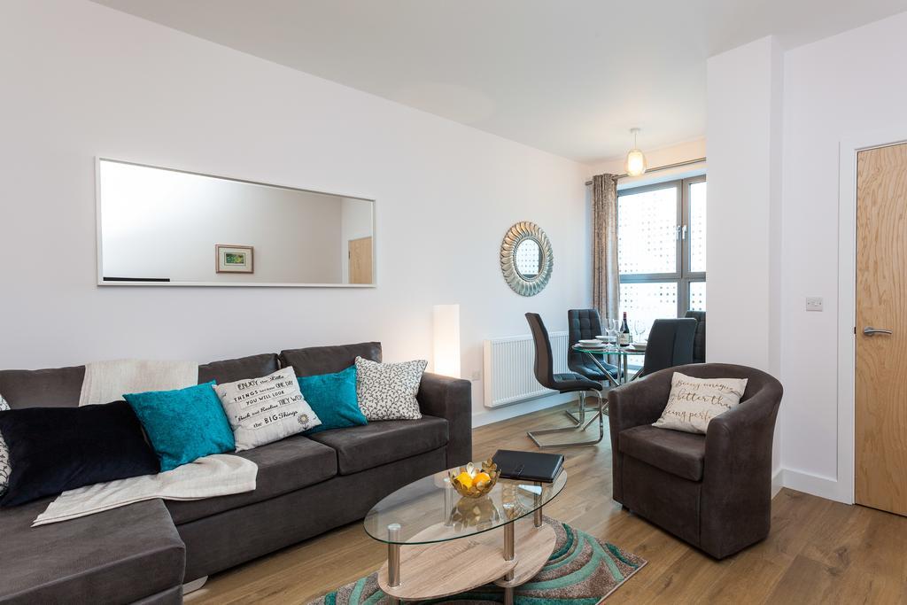 Self-Contained Town Centre One Bedroom Apartments By Helmswood Serviced Apartments Redhill  Luaran gambar