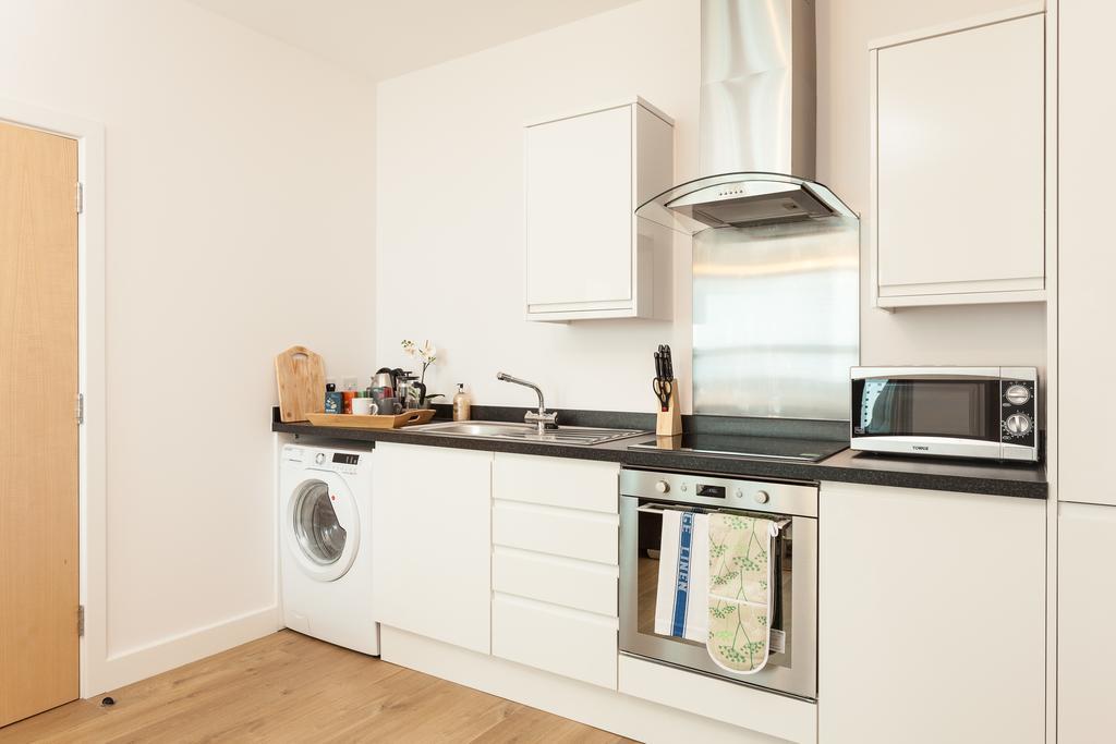 Self-Contained Town Centre One Bedroom Apartments By Helmswood Serviced Apartments Redhill  Luaran gambar