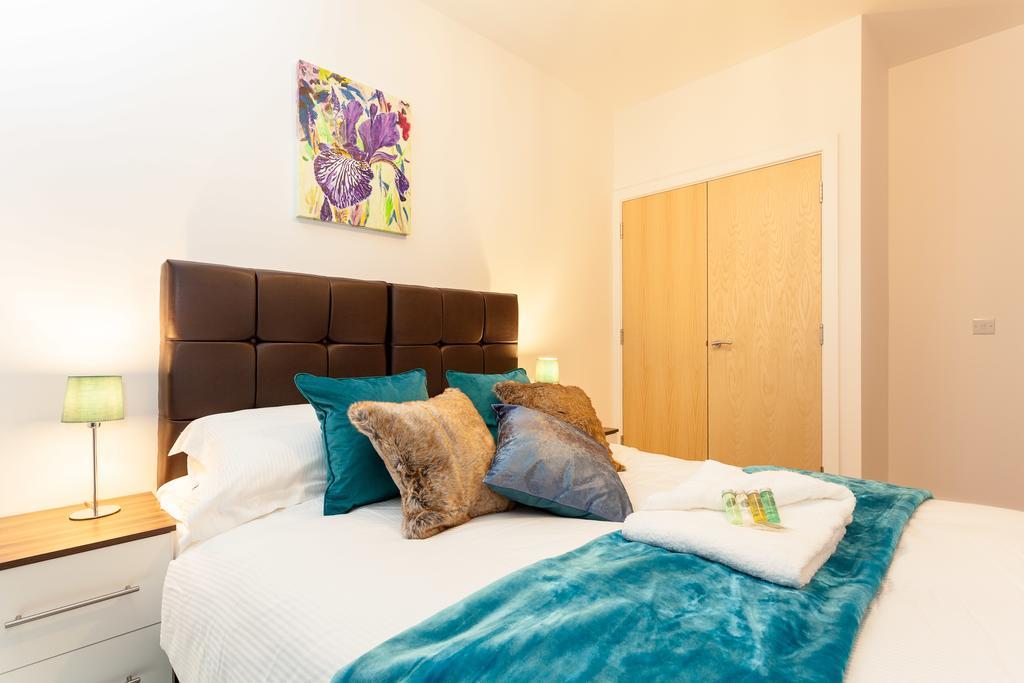 Self-Contained Town Centre One Bedroom Apartments By Helmswood Serviced Apartments Redhill  Luaran gambar