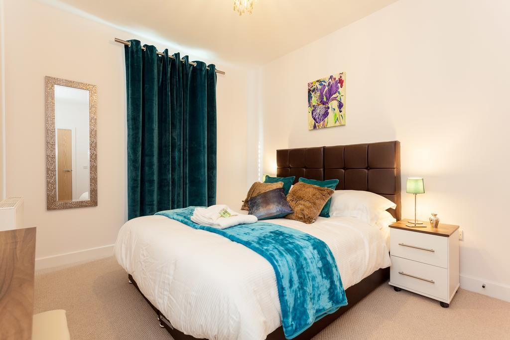 Self-Contained Town Centre One Bedroom Apartments By Helmswood Serviced Apartments Redhill  Luaran gambar