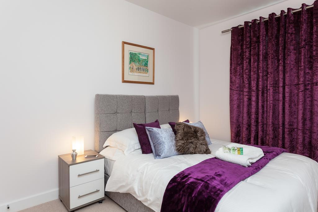 Self-Contained Town Centre One Bedroom Apartments By Helmswood Serviced Apartments Redhill  Luaran gambar