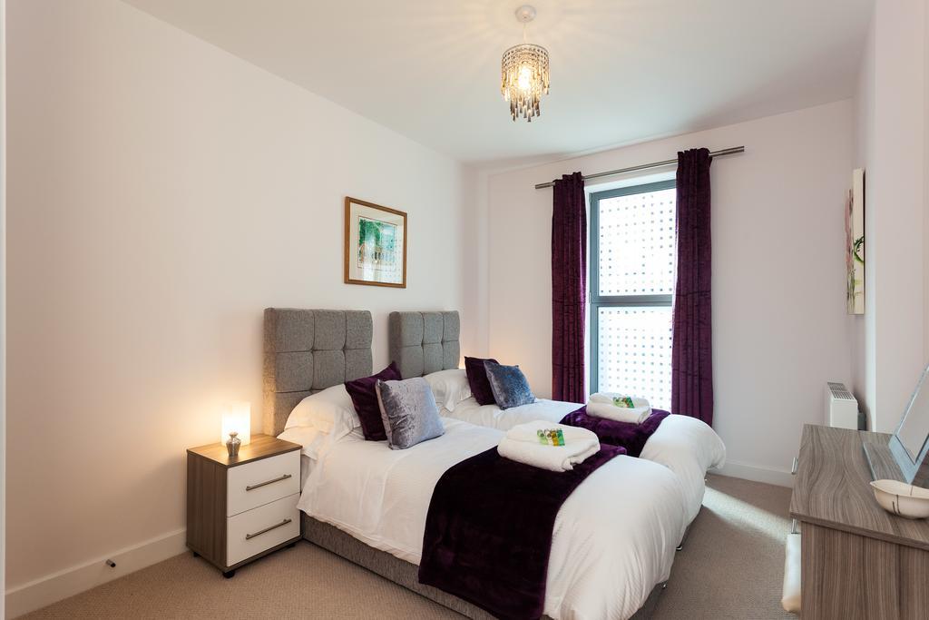 Self-Contained Town Centre One Bedroom Apartments By Helmswood Serviced Apartments Redhill  Luaran gambar