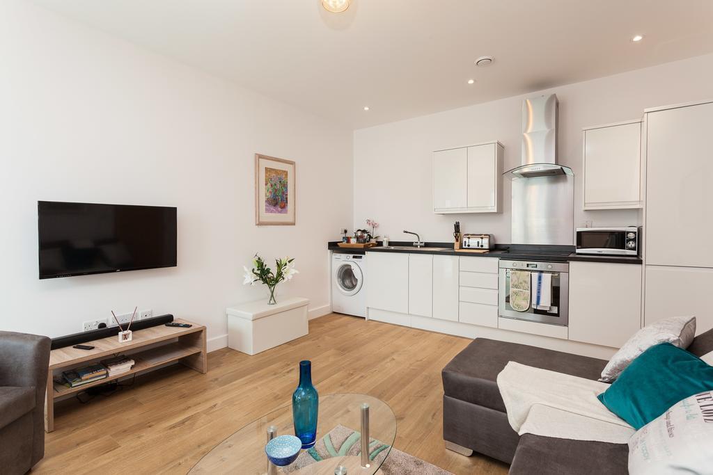 Self-Contained Town Centre One Bedroom Apartments By Helmswood Serviced Apartments Redhill  Luaran gambar