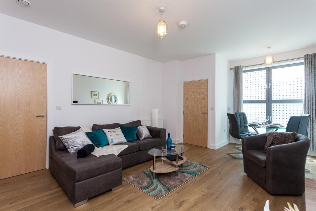 Self-Contained Town Centre One Bedroom Apartments By Helmswood Serviced Apartments Redhill  Luaran gambar